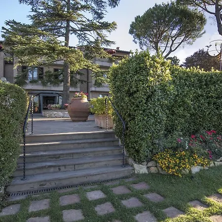 Relais Santa Chiara - Tuscany Charme 4* 圣吉米纳诺