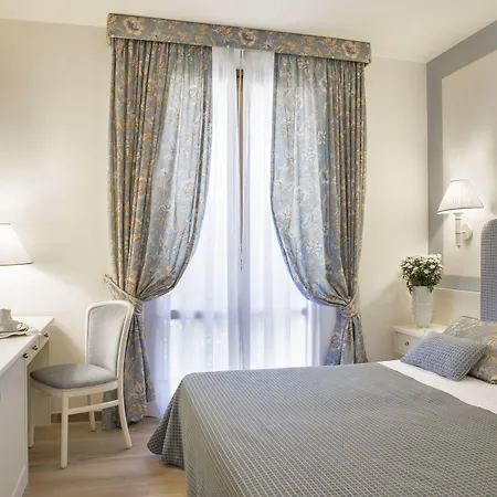Relais Santa Chiara By Double Hospitality Ξενοδοχείο Σαν Τζιμινιάνο
