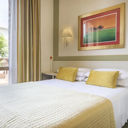 Relais Santa Chiara By Double Hospitality 4* Σαν Τζιμινιάνο