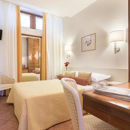 Relais Santa Chiara By Double Hospitality Ξενοδοχείο 4*