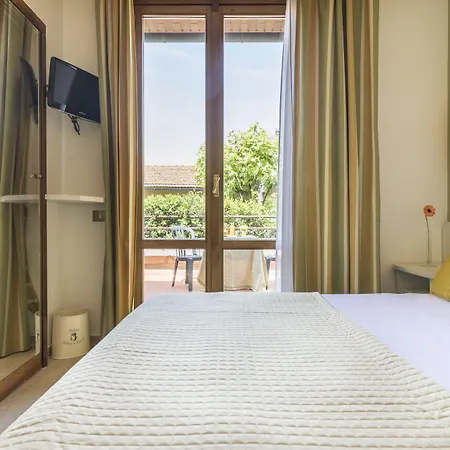 Relais Santa Chiara By Double Hospitality Ξενοδοχείο