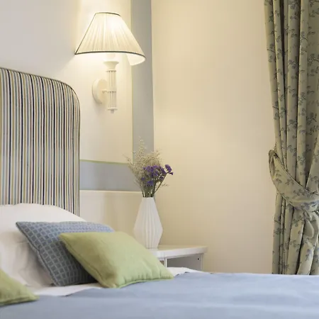 Hotel Relais Santa Chiara - Tuscany Charme 4*