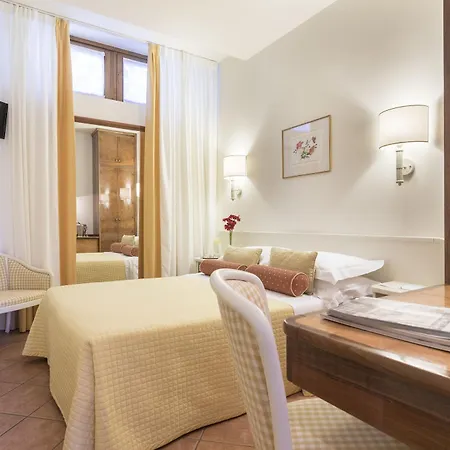 Relais Santa Chiara - Tuscany Charme Hotel 4*
