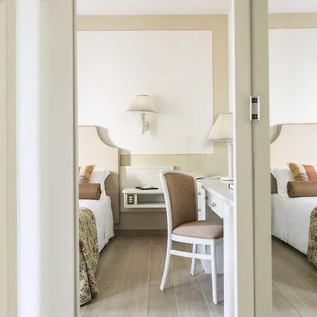 Relais Santa Chiara - Tuscany Charme Hotel