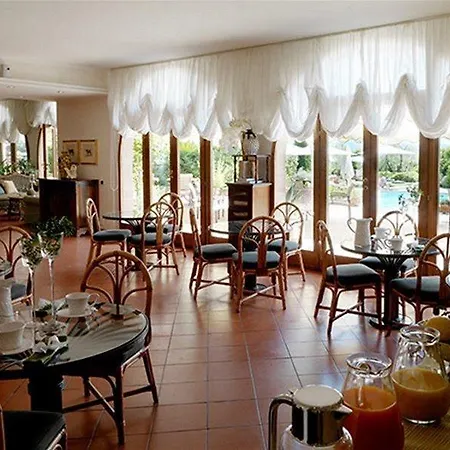 Relais Santa Chiara - Tuscany Charme Hotel San Gimignano