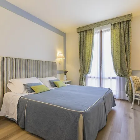 Relais Santa Chiara - Tuscany Charme Hotel