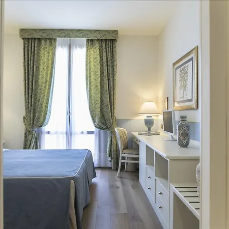 Relais Santa Chiara - Tuscany Charme Hotel San Gimignano