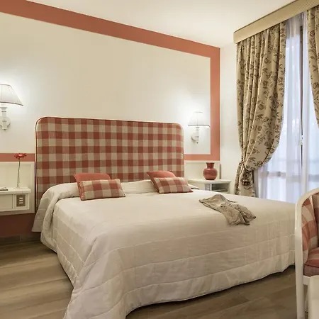 Relais Santa Chiara - Tuscany Charme San Gimignano
